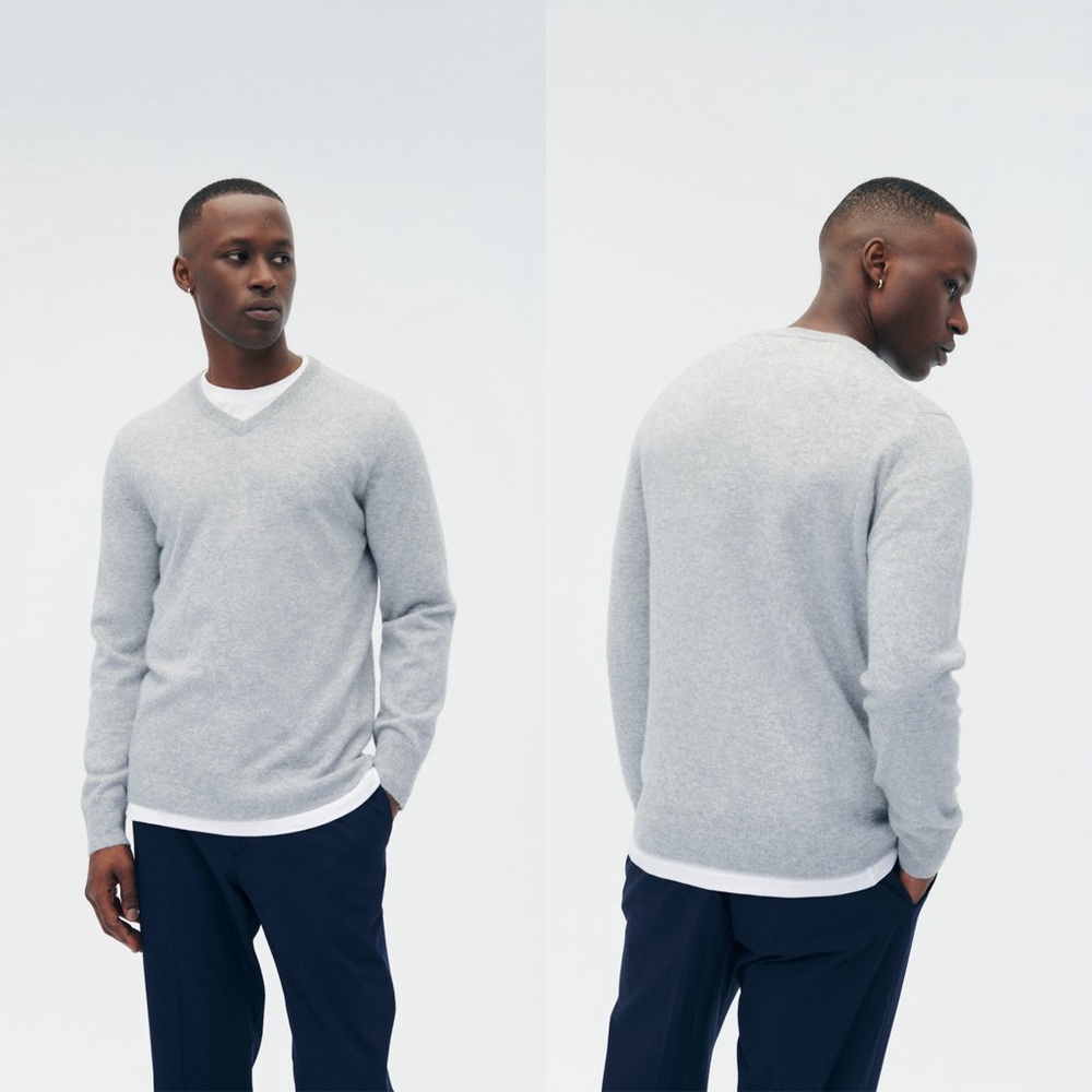 NAADAM Men's V-Neck Sweater - Light Gray